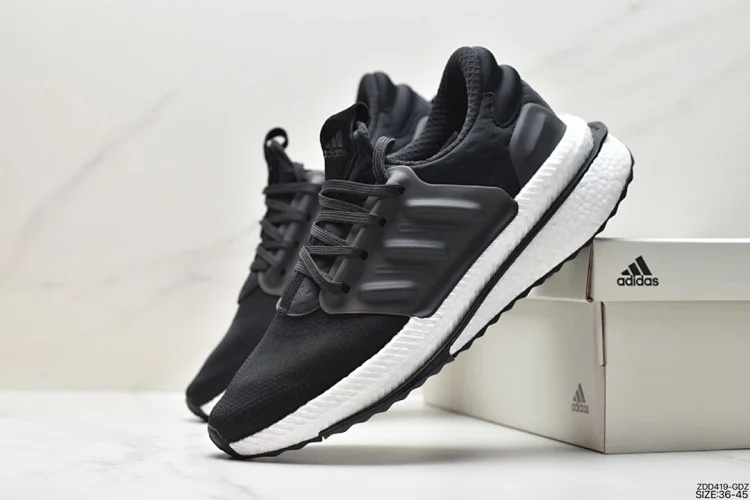 Adidas XPLR Boost